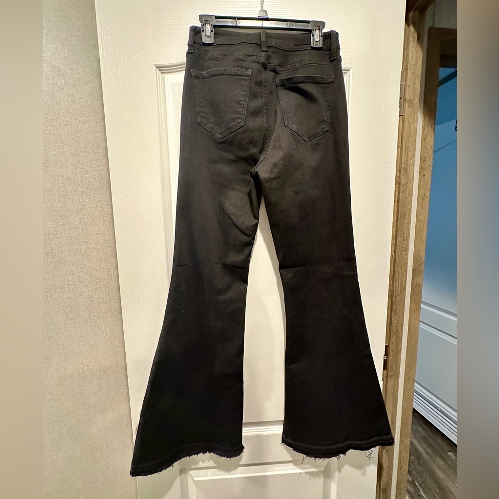 Cello - Black Bell Bottom High Rise Jeans - NWOT! - Picture 4 of 9